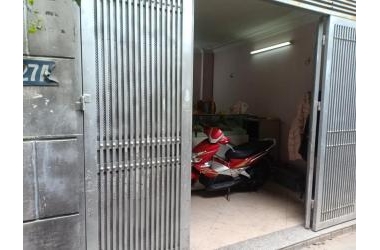 Nhà đẹp Cầu Giấy 6 tầng mặt ngõ cách phố 30m giá 3 tỷ.
